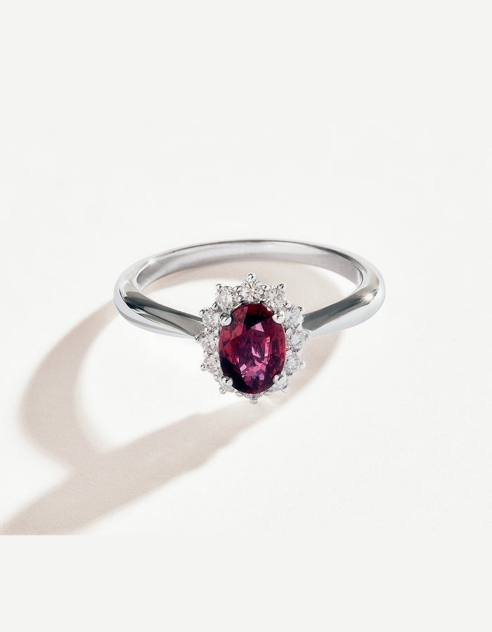 Anillos de plata con rubíes