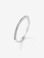 Media alianza de oro blanco de 18K con 16 diamantes en talla brillante con un total de 0,2 cts