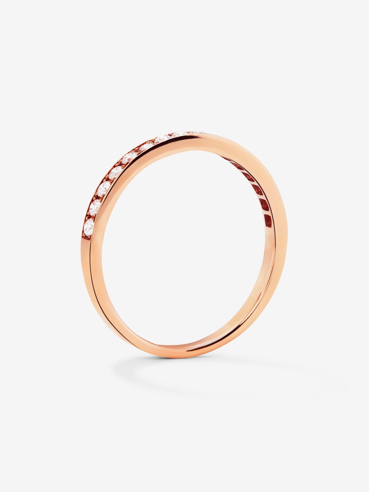 Media alianza de oro rosa de 18K con 16 diamantes en talla brillante con un total de 0,23 cts