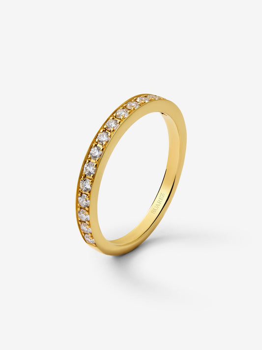 Anillo de oro amarillo de 18k con 16 diamantes en talla brillante con un total de 0,2 cts