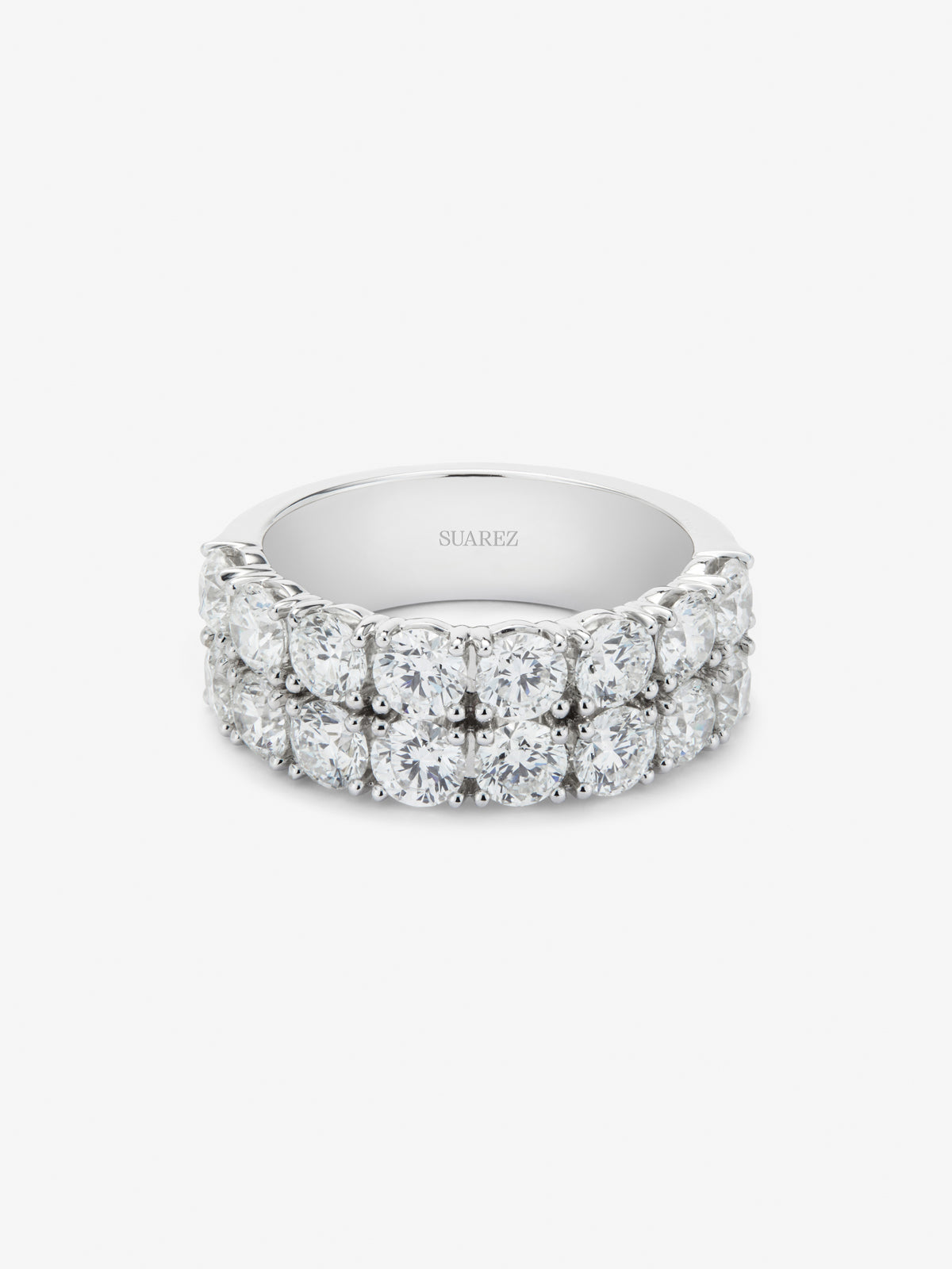 Alianza media multibrazo con 16 diamantes en talla brillante