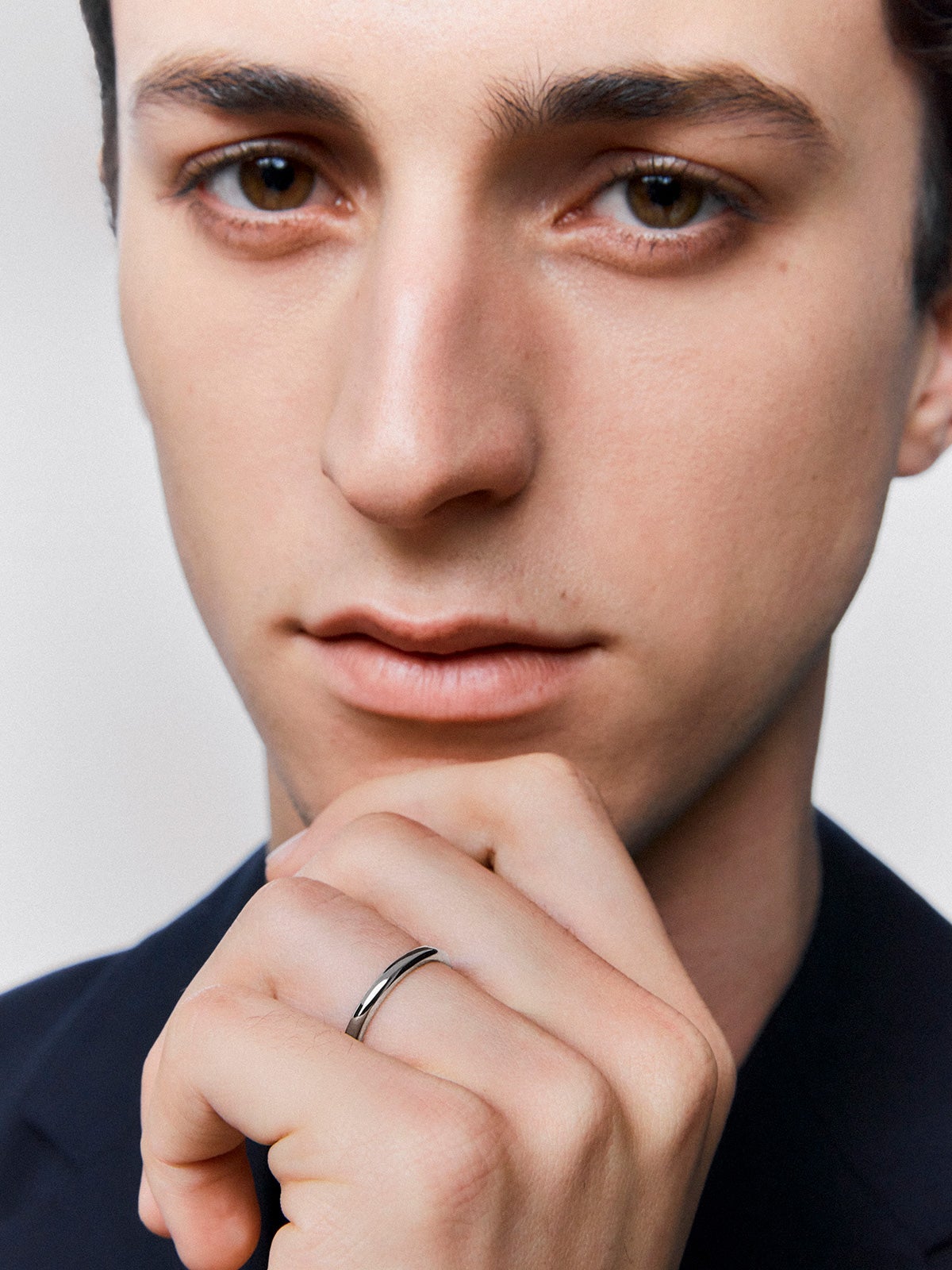 Alianza de boda de oro blanco de 18K