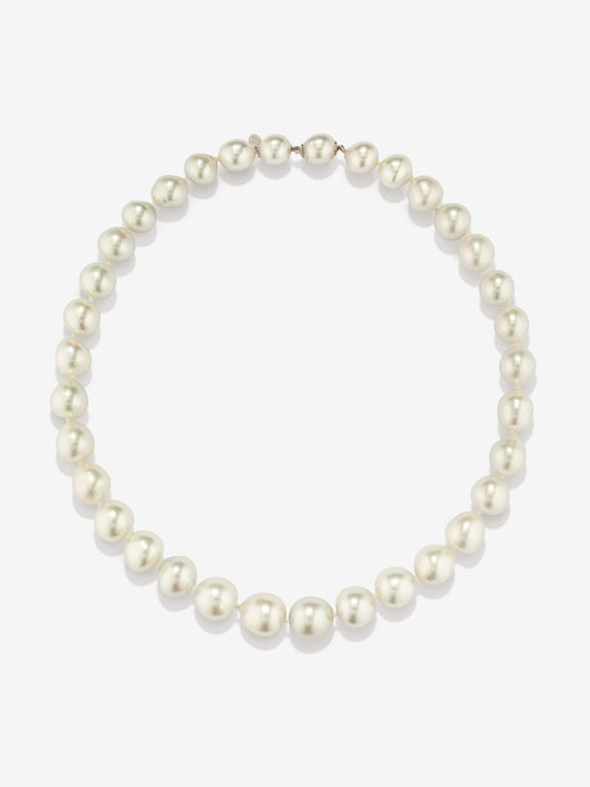 Colgante de perlas australianas con cierre oculto de oro blanco de 18K