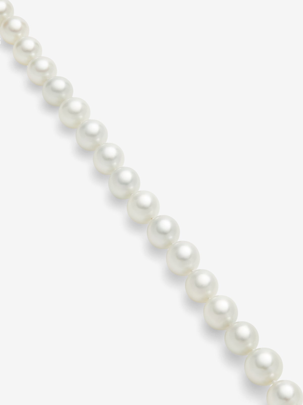 Colgante de perlas australianas con cierre de oro blanco de 18K