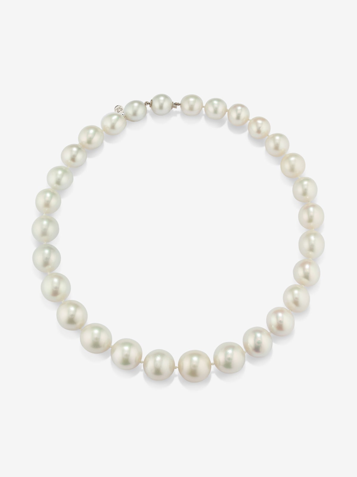 Colgante de perlas australianas con  cierre oculto de oro de 18kt