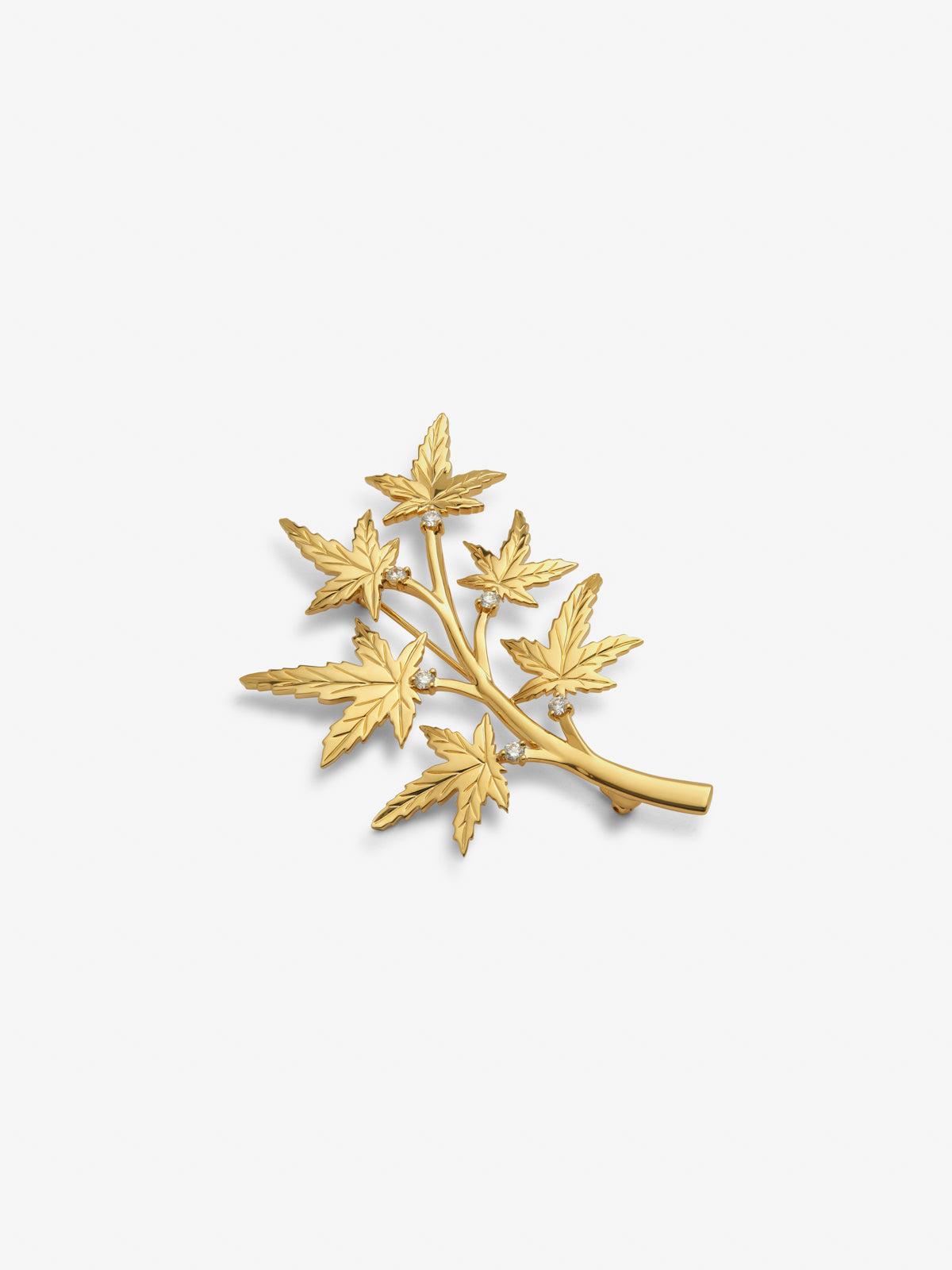 18K Yellow Gold Brooch with 6 Brilliant-Cut Diamonds Totaling 0.36 cts and Maple Branch Shape
