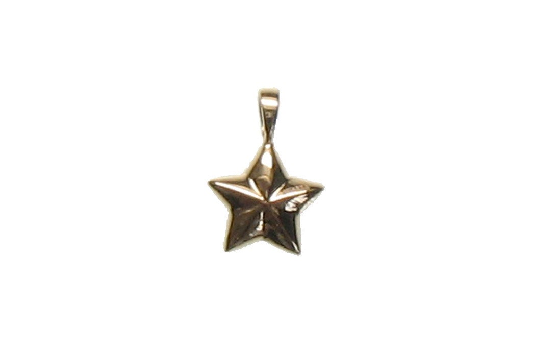 Charm estrella de oro amarillo de 18K