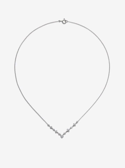 Colgante de oro blanco de 18K con 11 diamantes en talla brillante con un total de 0,538 cts