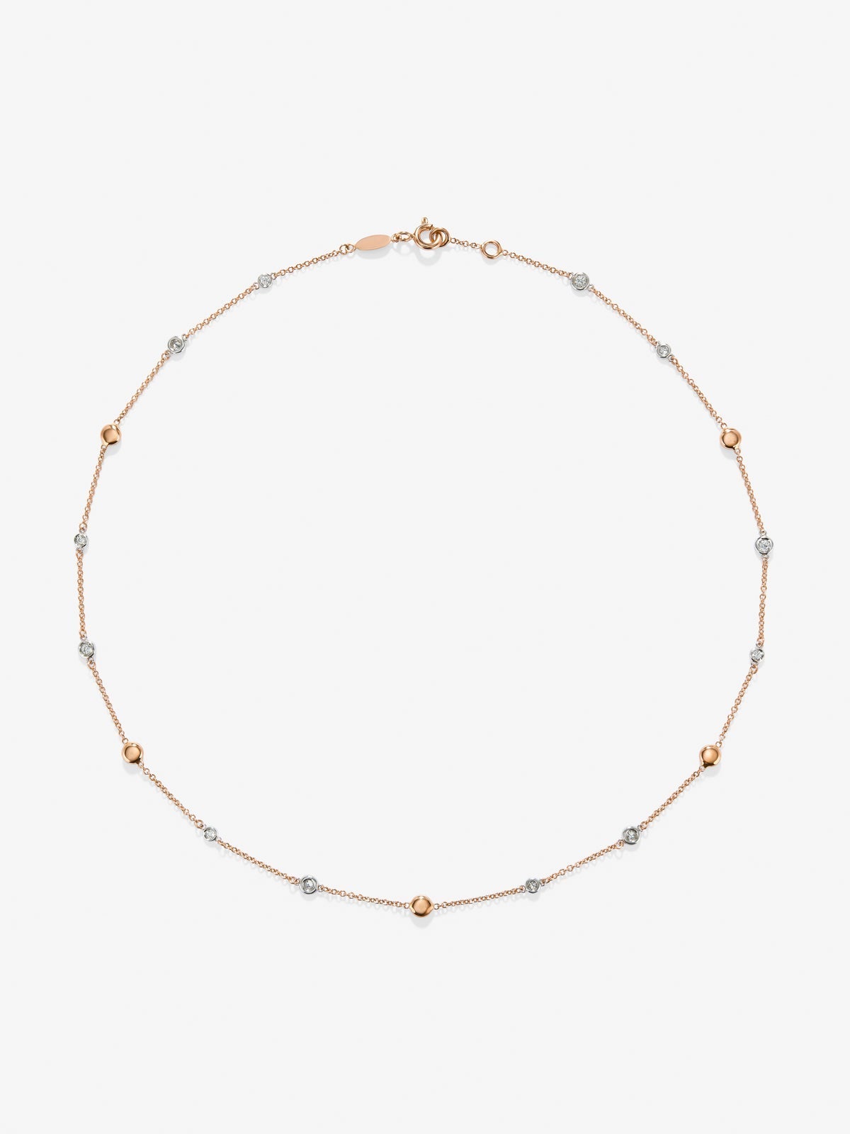 Collar de oro rosa de 18K con 12 diamantes en talla brillante con un total de 0,38 cts