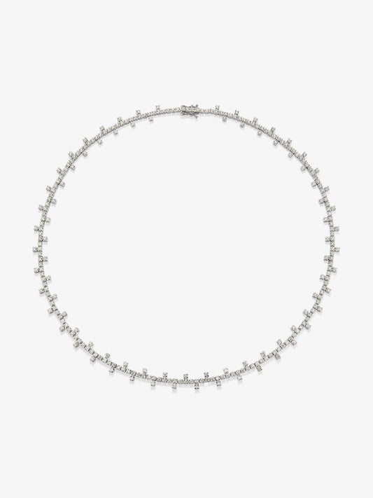 Collar de oro blanco de 18K con 259 diamantes en talla brillante con un total de 5,4 cts