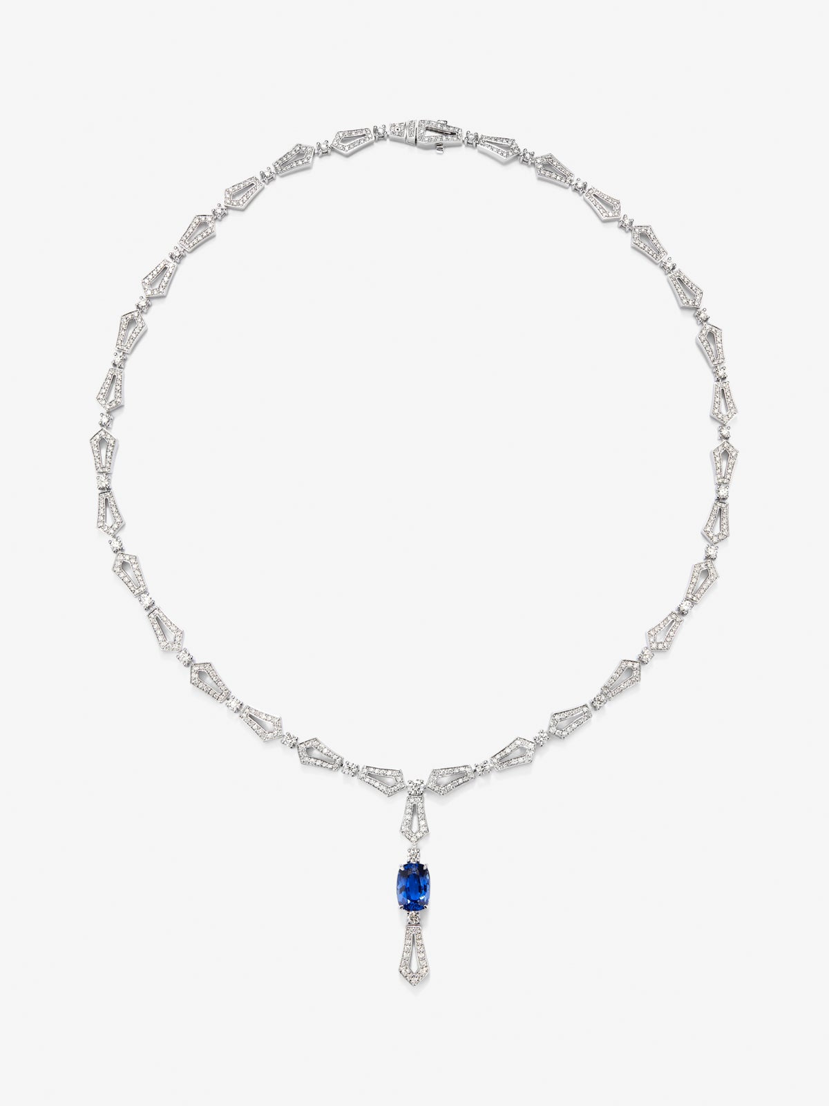 Collar de oro blanco de 18K con zafiro azul royal en talla oval de 3,92 y diamantes blancos en talla brillante de 9,27 cts