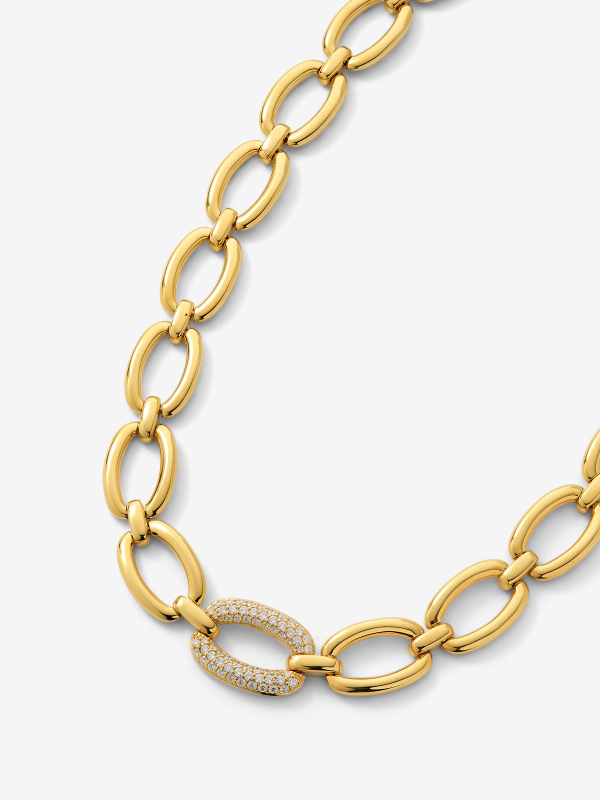 Collar eslabones de oro amarillo de 18K con pavé de diamantes