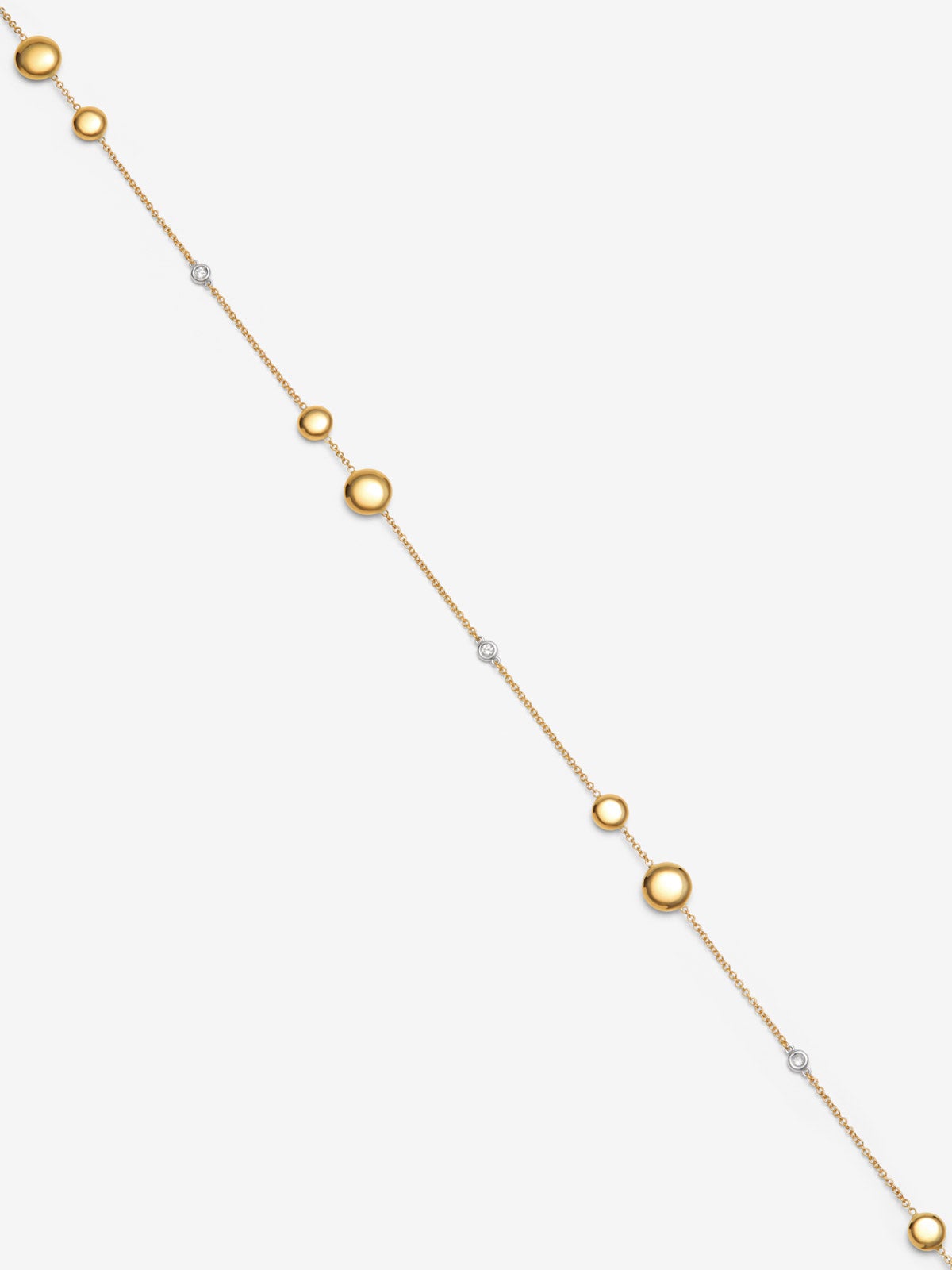 Collar de oro amarillo de 18K con 6 diamantes en talla brillante con un total de 0,21 cts