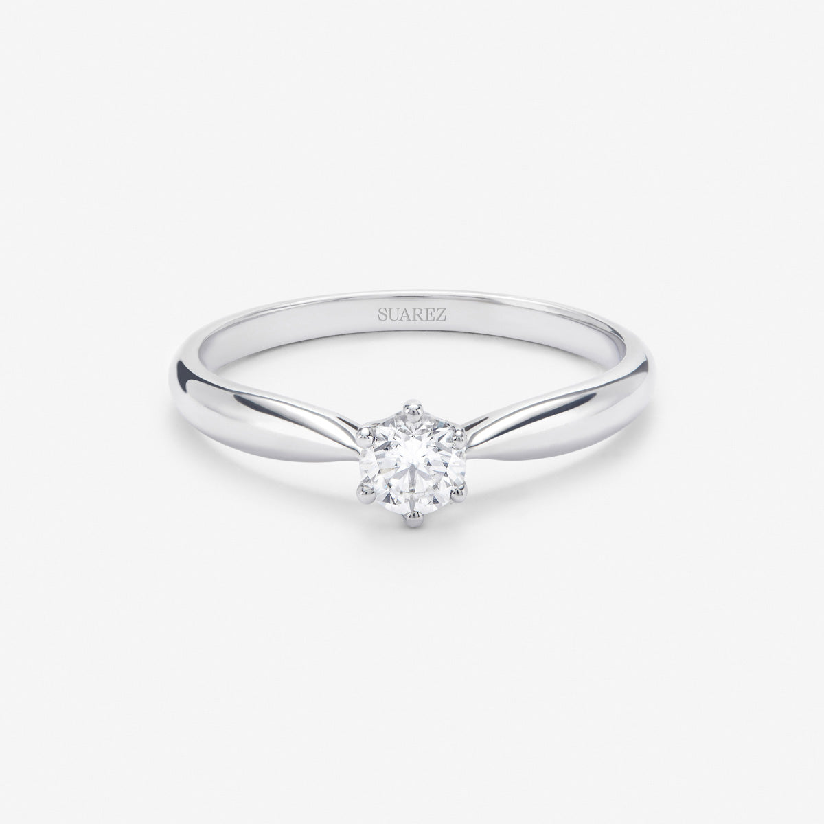 Anillo solitario de oro blanco de 18K con diamante en talla brillante de 0,20 cts
