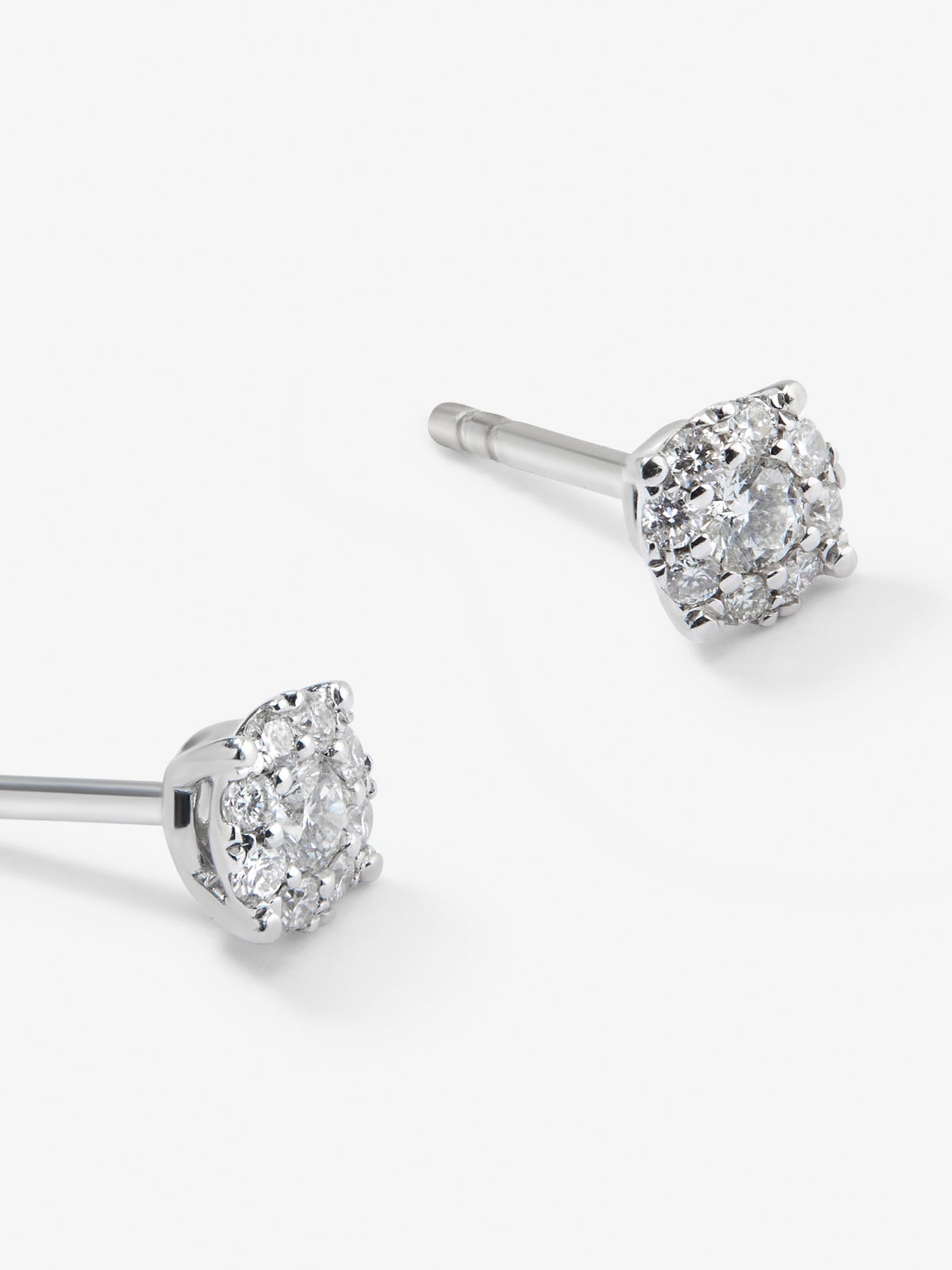 Pendientes de oro blanco de 18kt con diamantes
