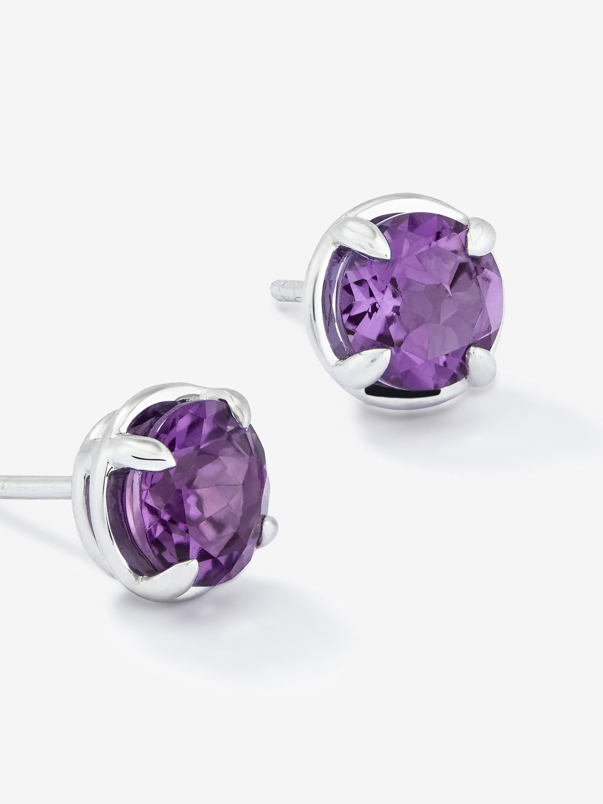 Pendientes de plata 925 con 2 amatistas moradas en talla brillante