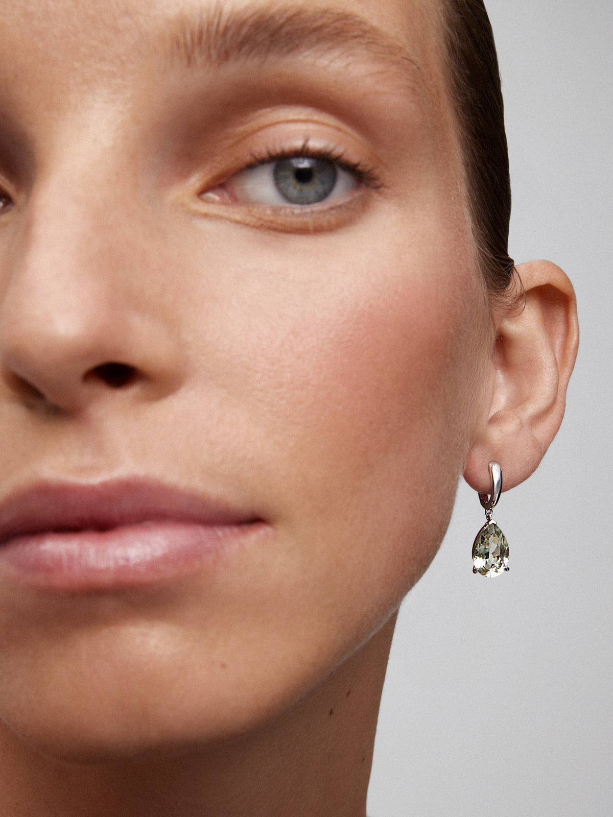 Pendientes aro de plata 925 con amatista verde colgante
