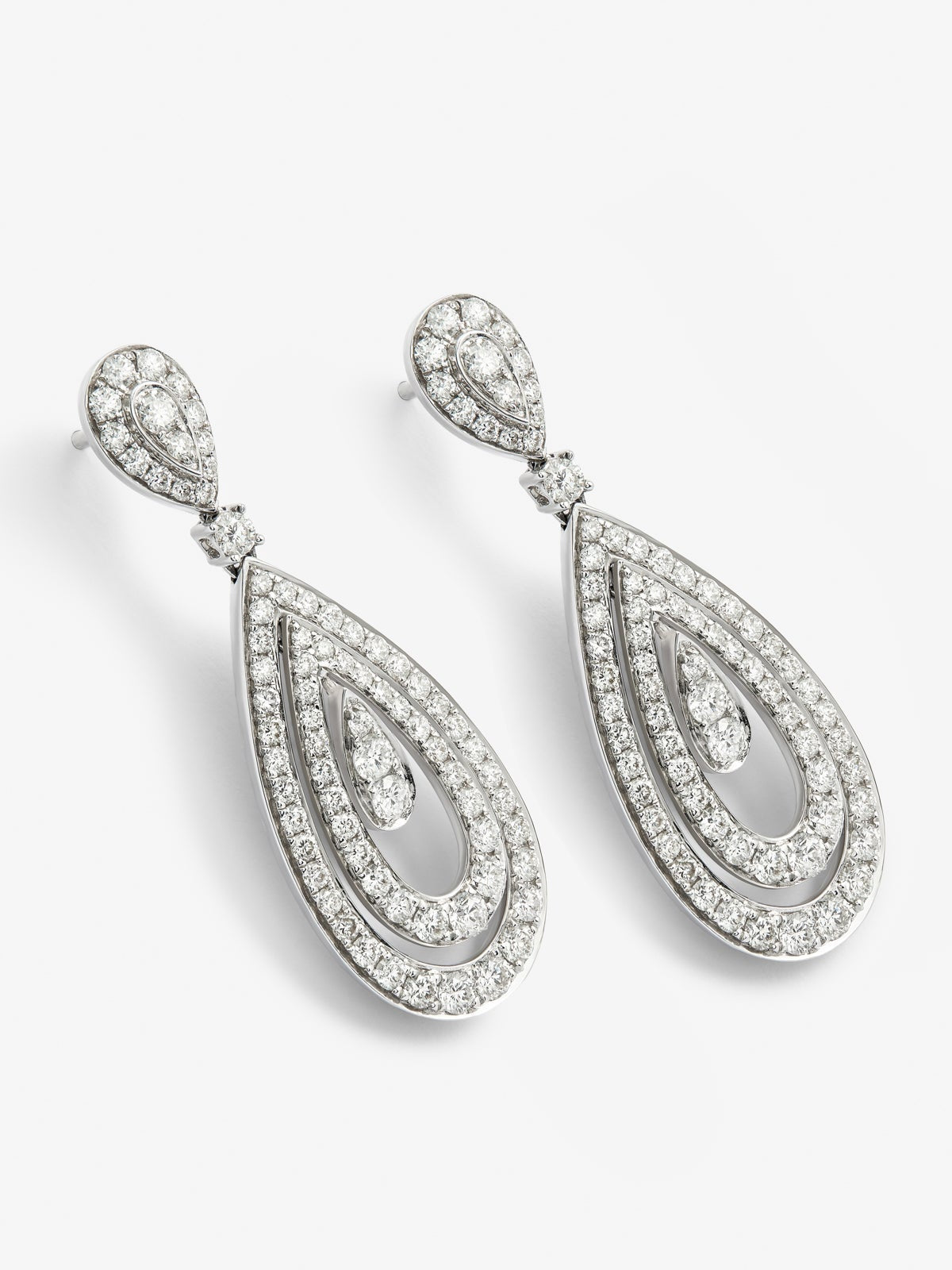 Pendientes de oro blanco de 18K con diamantes blancos en talla brillante de 2,5 cts