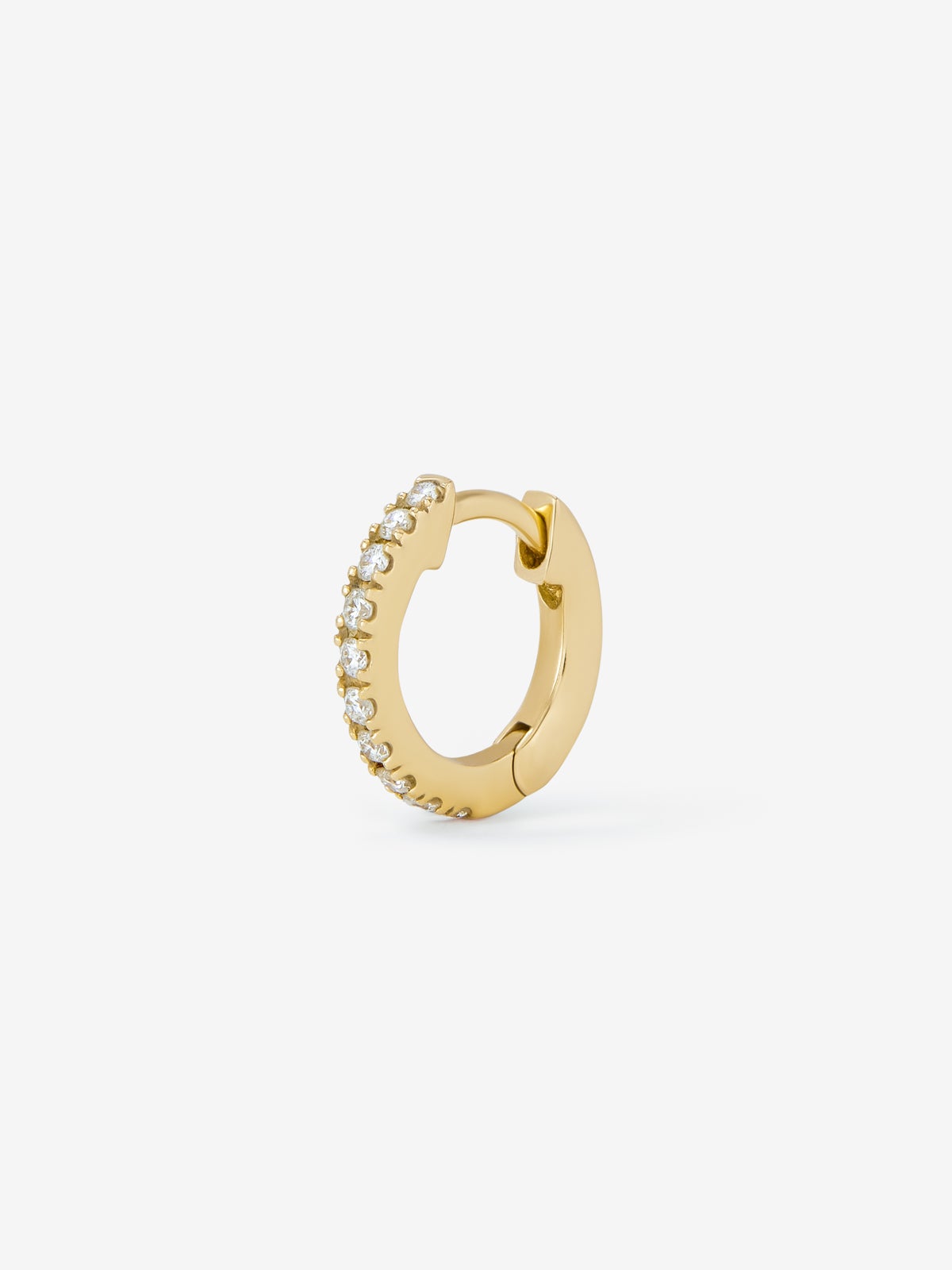 Pendientes de aro de oro amarillo de 18K con diamantes en talla brillante