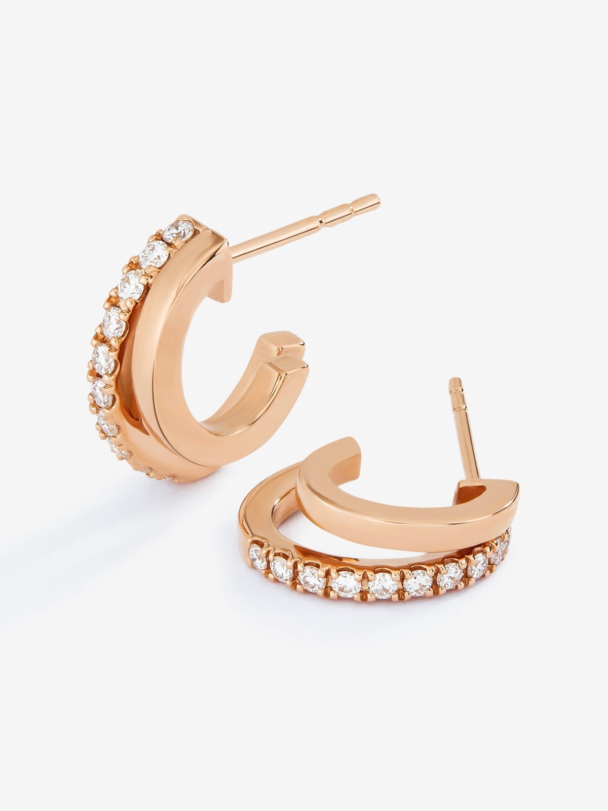 Pendientes doble aro de oro rosa de 18K con diamantes
