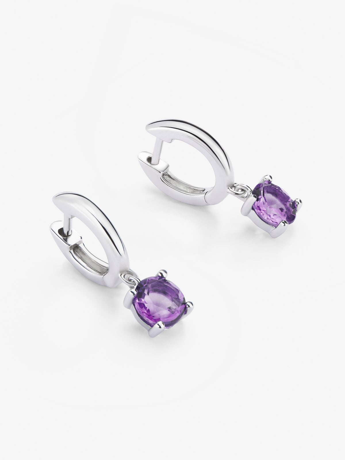 Pendientes de plata 925 con amatistas moradas en talla brillante de 1,1 cts