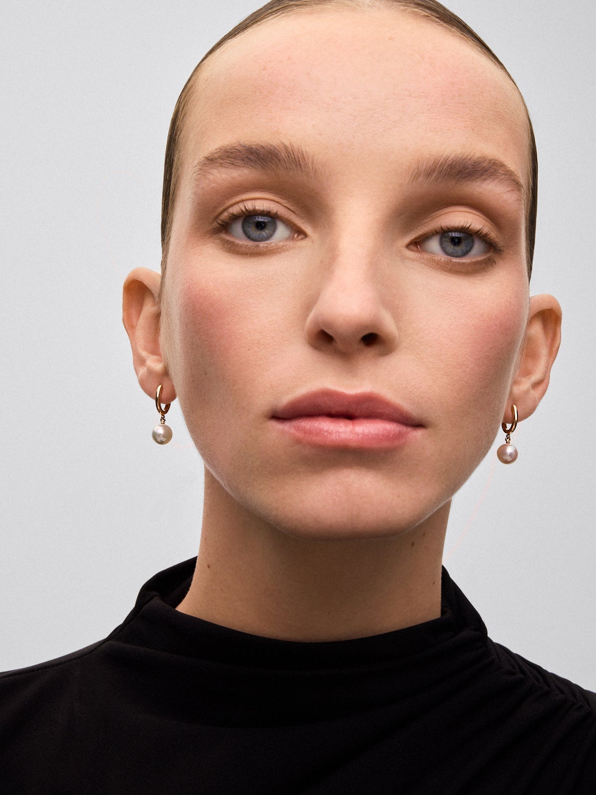 Pendientes de oro rosa de 18K con 2 perlas akoya de 8,5mm