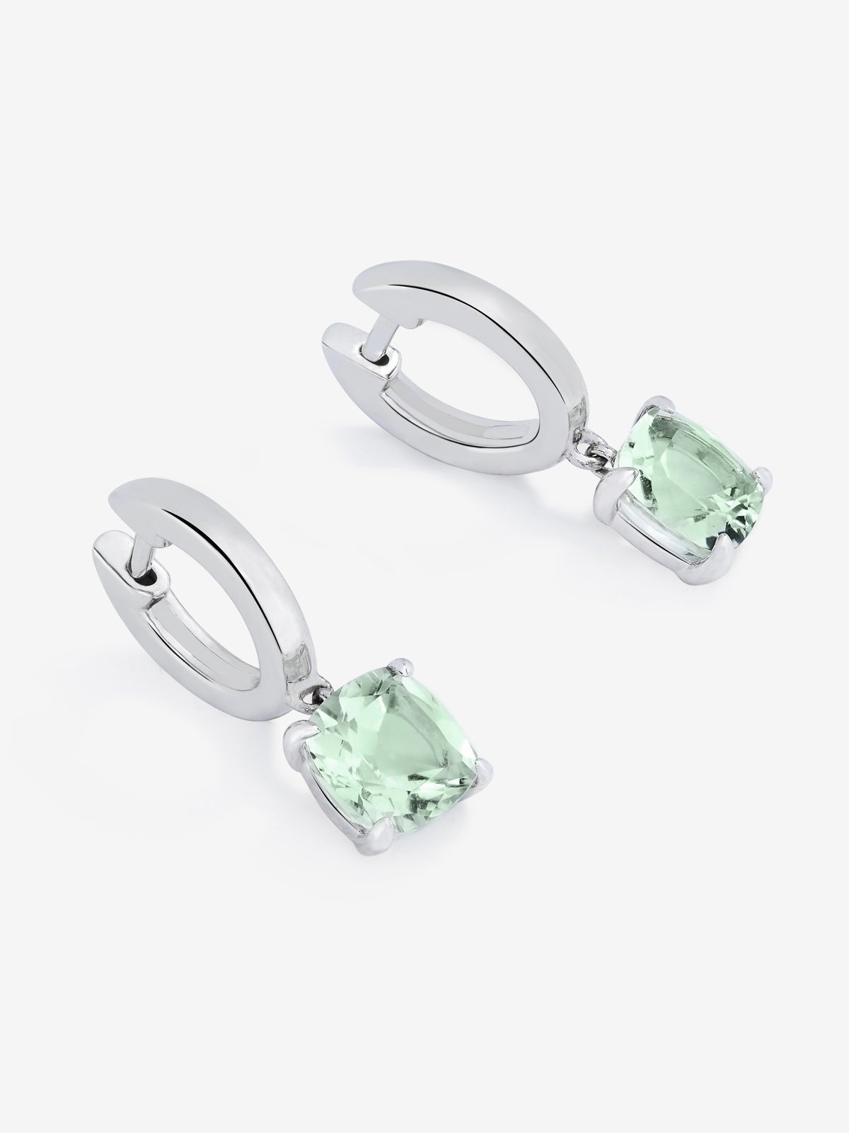Pendientes de plata 925 con amatistas verdes en talla cushion de 3,2 cts