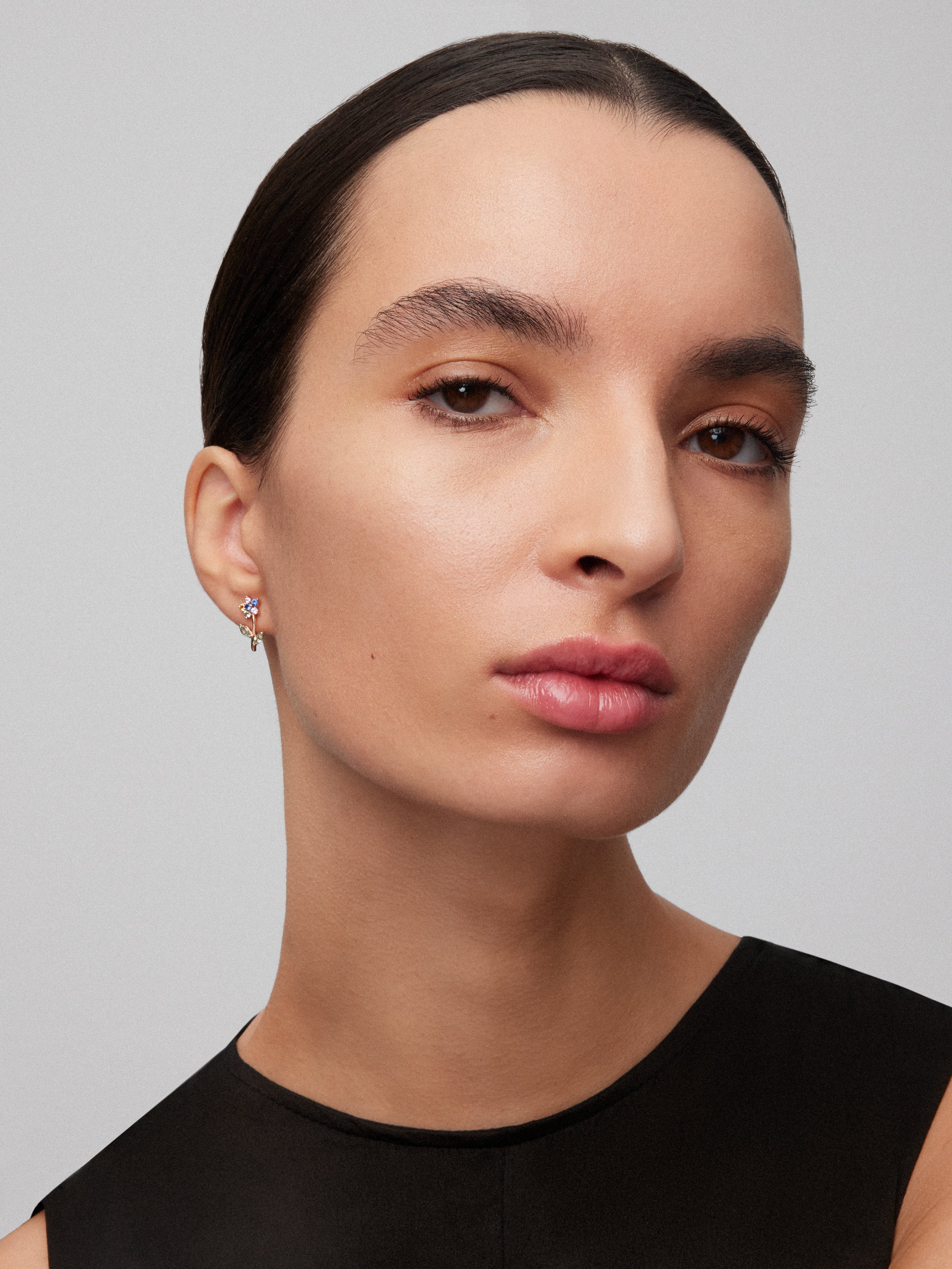 Pendientes de oro rosa con zafiros multicolor