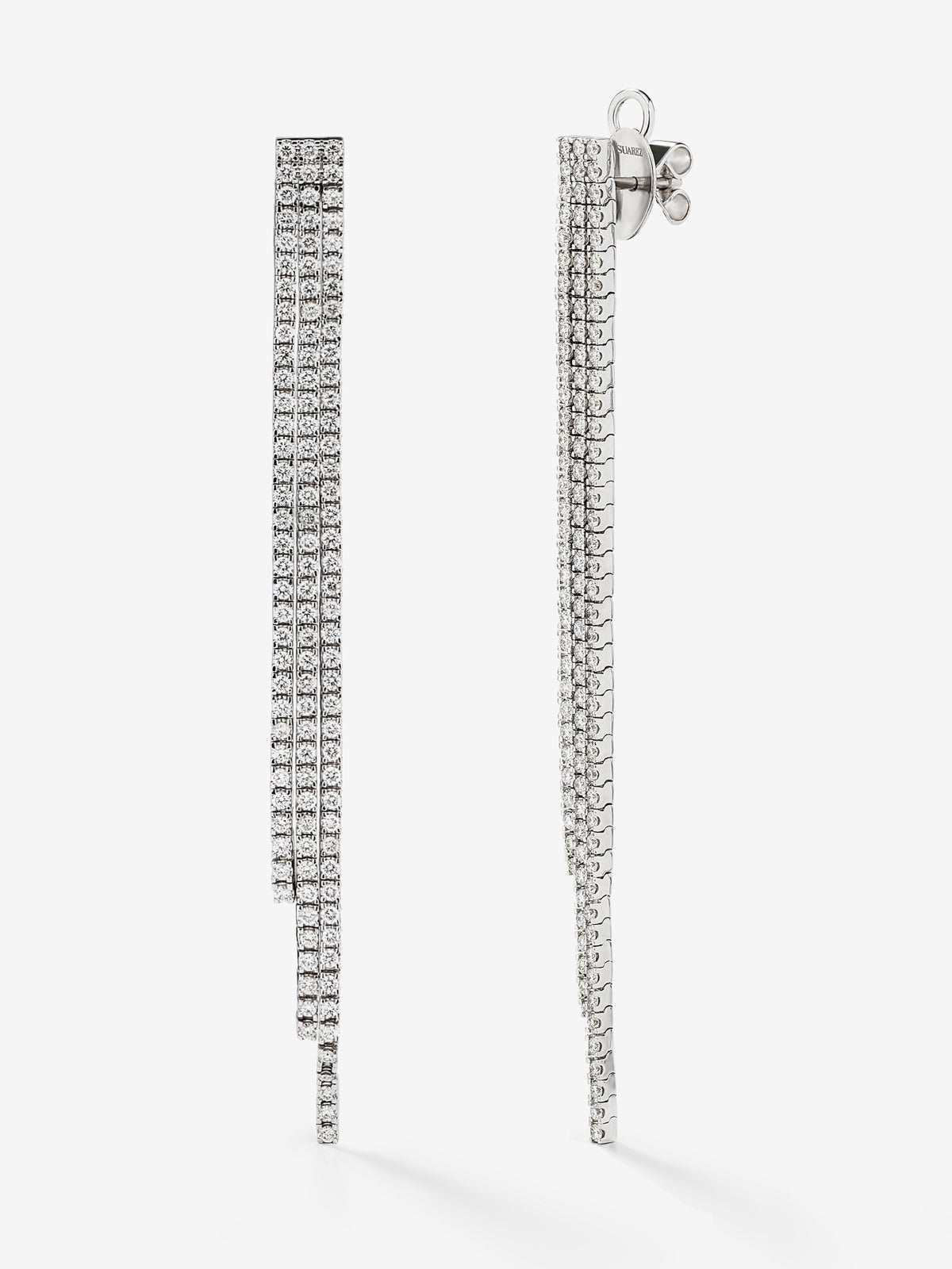 Pendientes de aro de oro blanco de 18K con 232 diamantes en talla brillante con un total de 4,06 cts