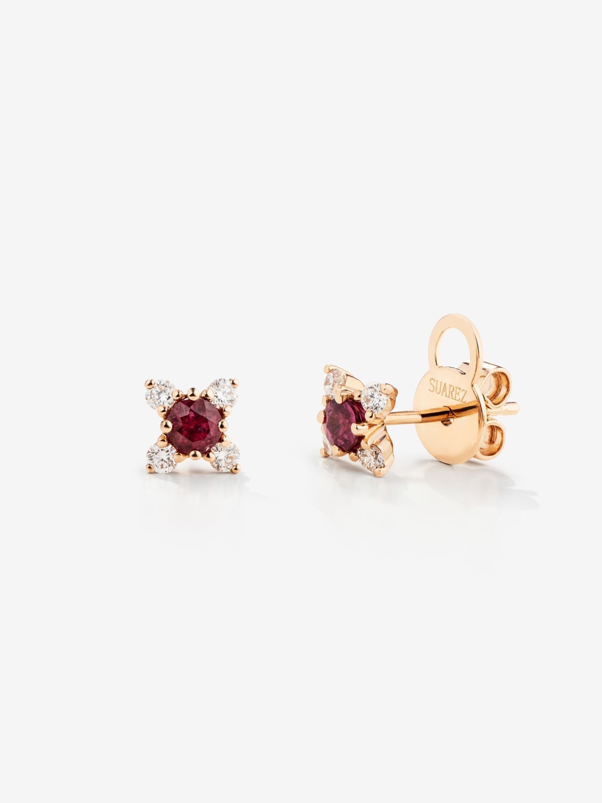 Pendientes de aro de oro rosa de 18K con 2 rubíes rojos en talla brillante con un total de 0,29 cts y 8 diamantes en talla brillante con un total de 0,17 cts