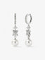 Pendientes de oro blanco de 18K con 52 diamantes en talla brillante con un total de 0,59 cts y 2 perlas akoya de 8,5 mm