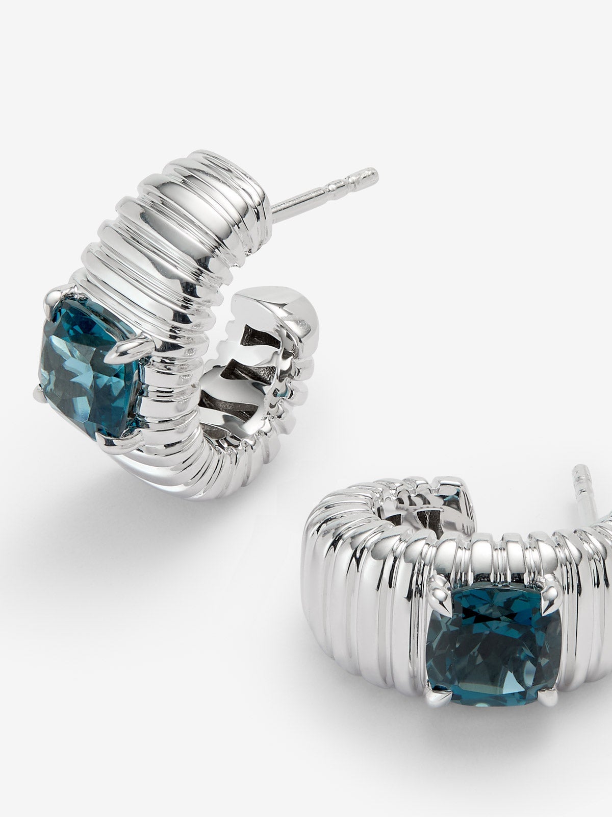 Pendientes gallonados de plata 925 con  topacios azul London