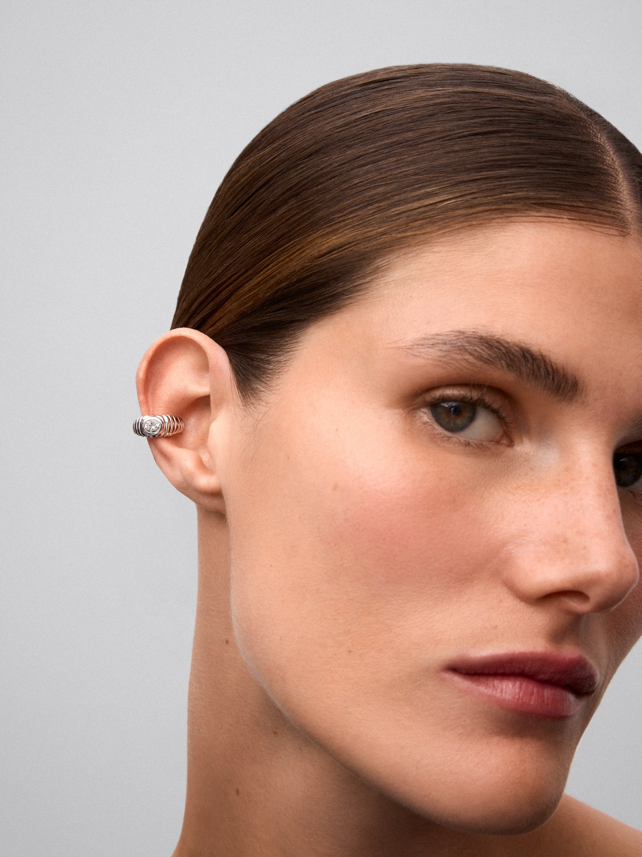 Earcuff de plata 925 con amatista verde