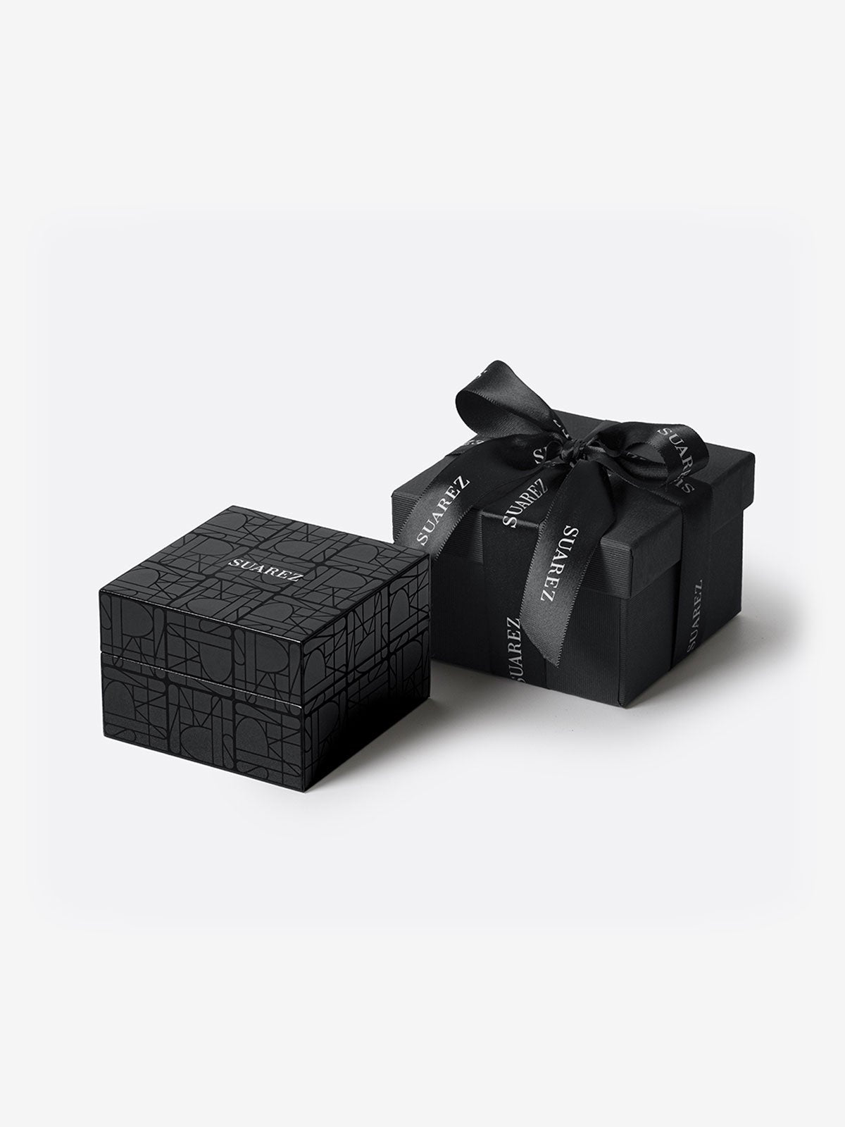 Pendientes aro de oro blanco de 18K con diamantes