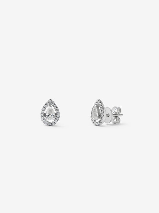 Pendientes de oro blanco de 18K con 2 diamantes en talla pera de 0,15 cts y diamantes en talla brillante con un total de 0,13 cts