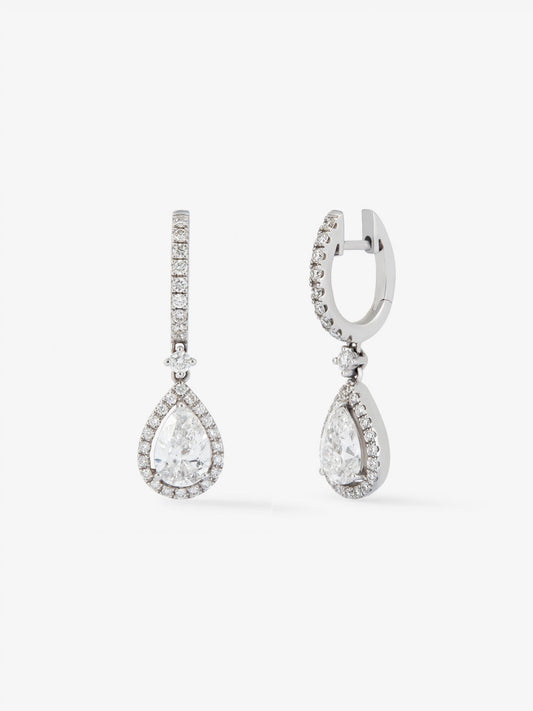Pendientes de oro blanco de 18K con diamantes en talla pera y brillante de 2,56 cts