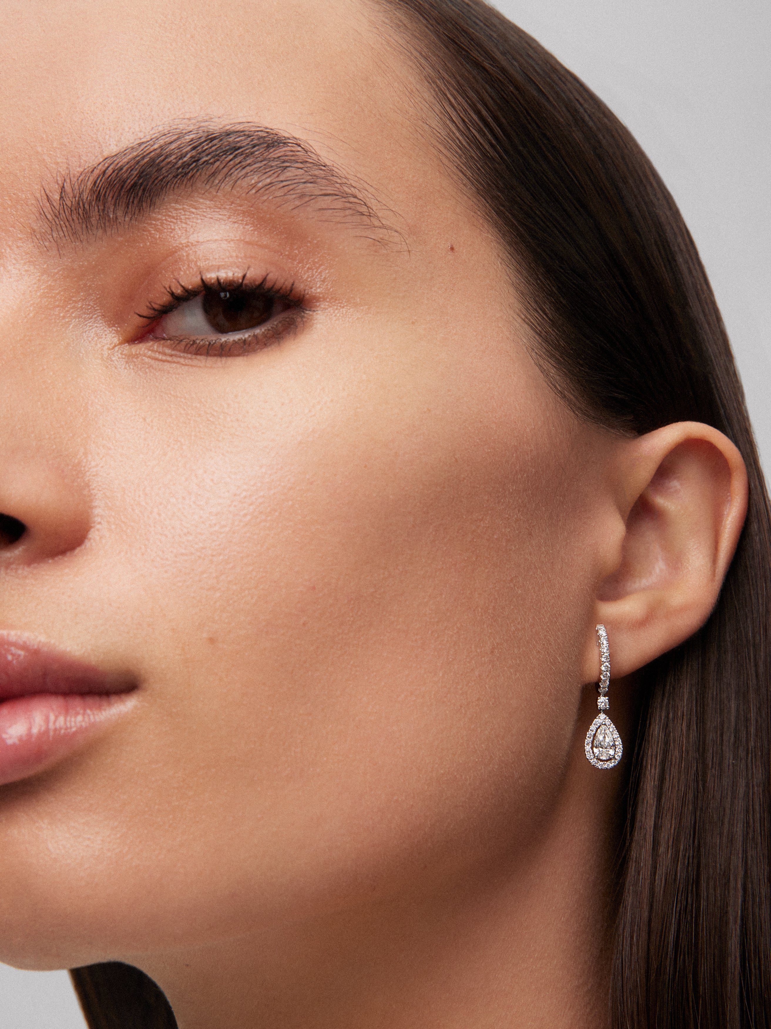 Pendientes de oro blanco 18K con diamantes