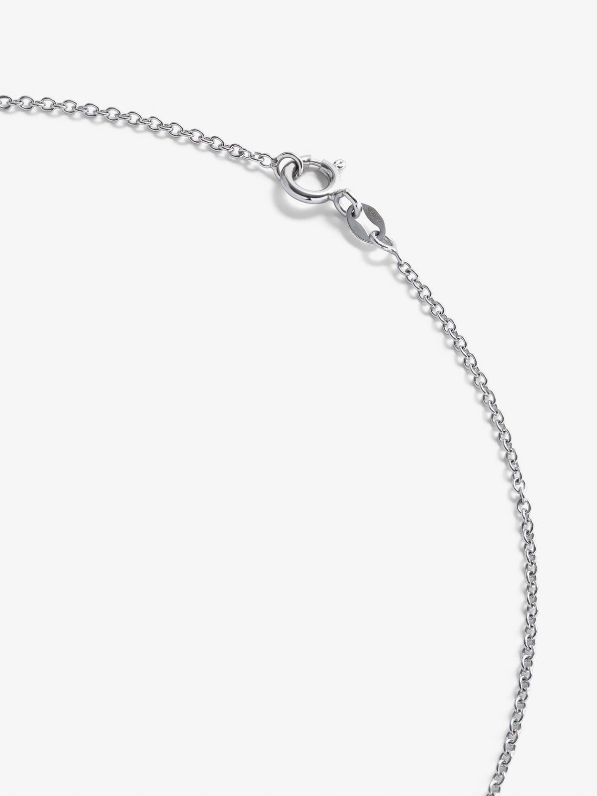 Colgante de oro blanco de 18K con diamante en talla brillante de 0,2 cts