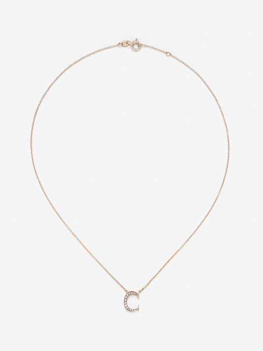 Colgante cadena con inicial de oro rosa de 18K y diamantes
