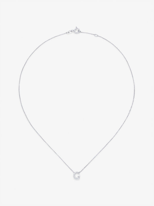 Colgante cadena con inicial pequeña de oro blanco de 18K y diamantes