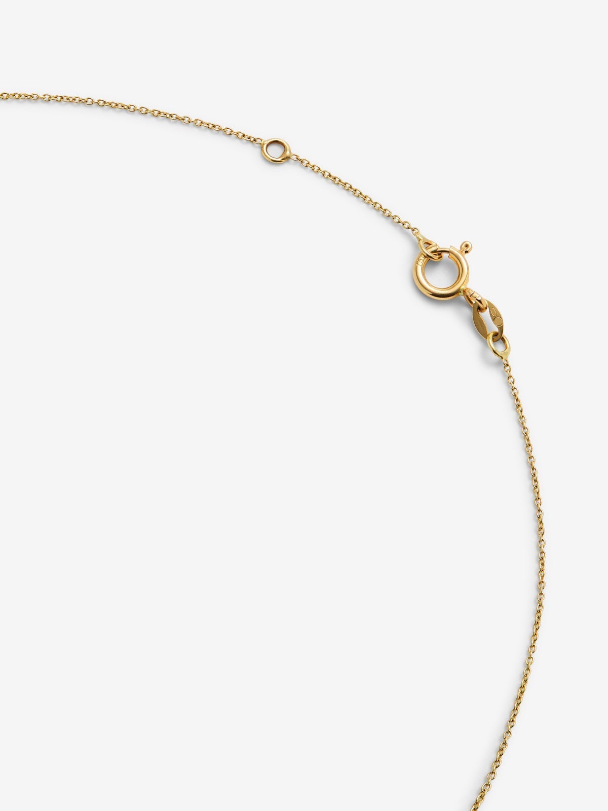 Colgante de oro amarillo de 18K con letra A