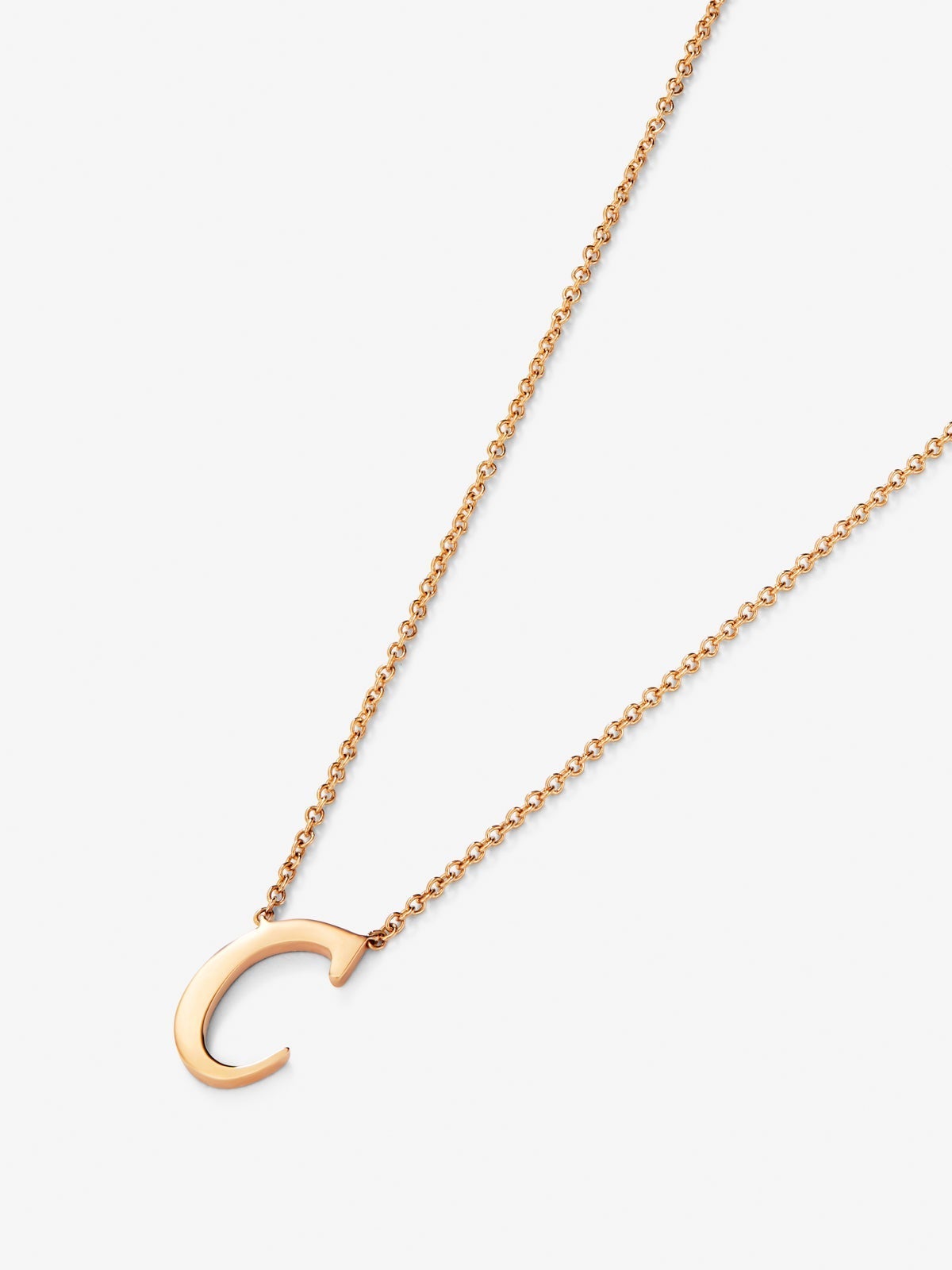 Colgante cadena con inicial c de oro rosa de 18K