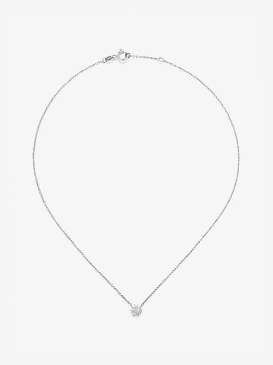 Colgante de oro blanco de 18kt con diamantes