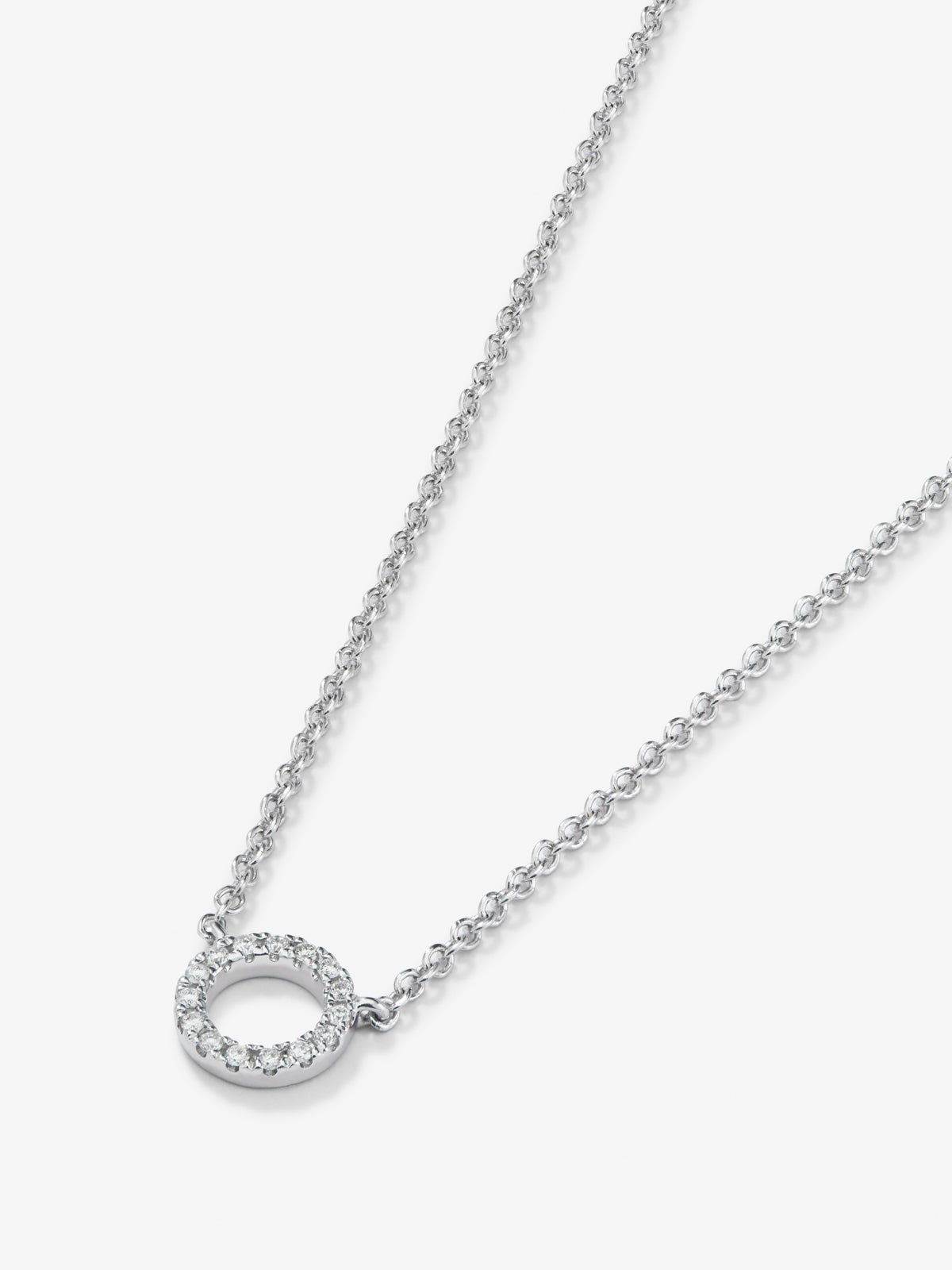 Colgante cadena círculo de oro blanco de 18K y diamantes