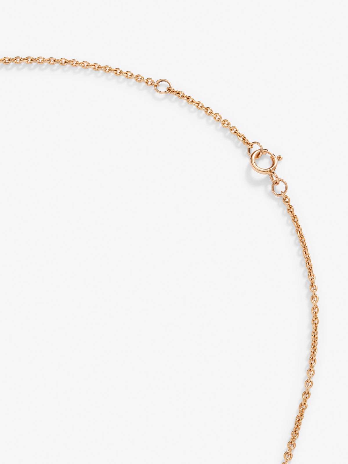 Colgante de oro rosa de 18K con zafiros multicolor con forma de cruz