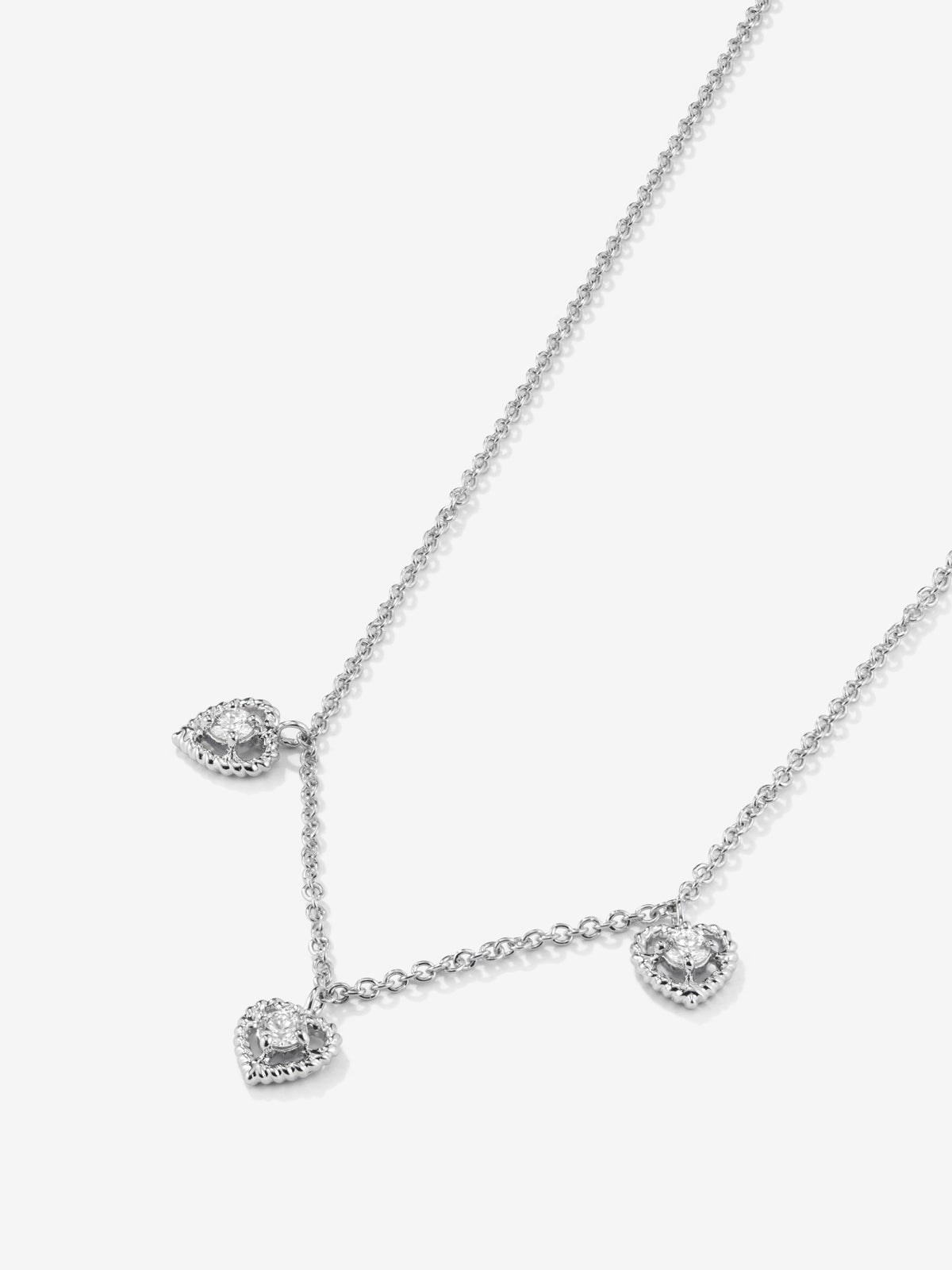 Colgante de oro blanco de 18K con diamantes en talla brillante con un total de 0,2 cts