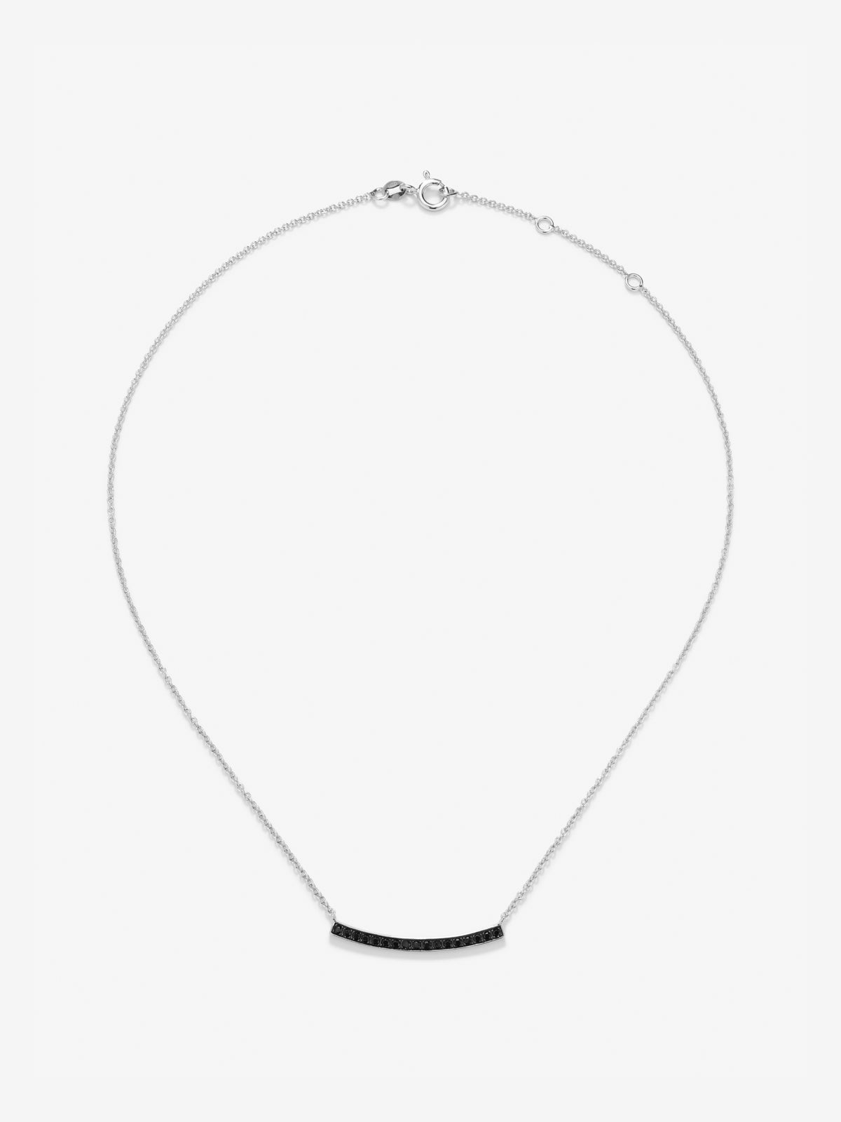 Colgante de plata 925 con 17 espinelas negras en talla brillante