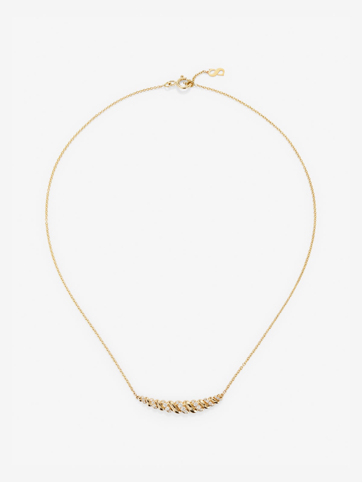Colgante de oro amarillo de 18K con 24 diamantes en talla brillante con un total de 0,2 cts