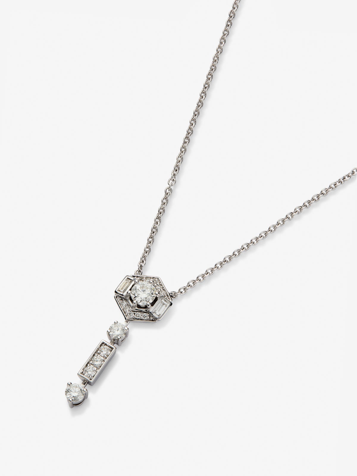 Colgante de oro blanco de 18K con diamantes en talla brillante y baguette de 0,5 cts