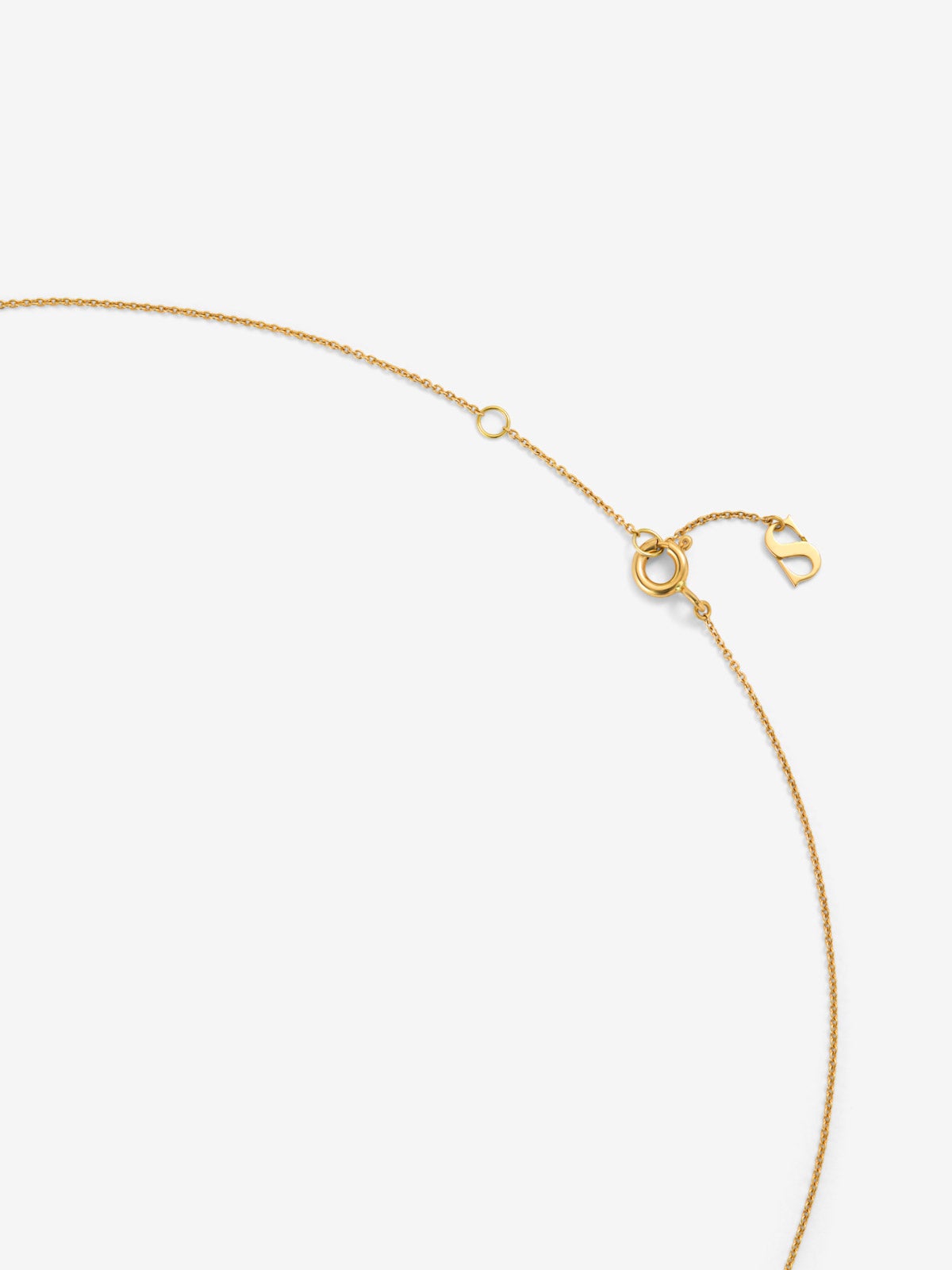 Colgante de oro amarillo de 18K con diamante en talla brillante de 0,07 cts